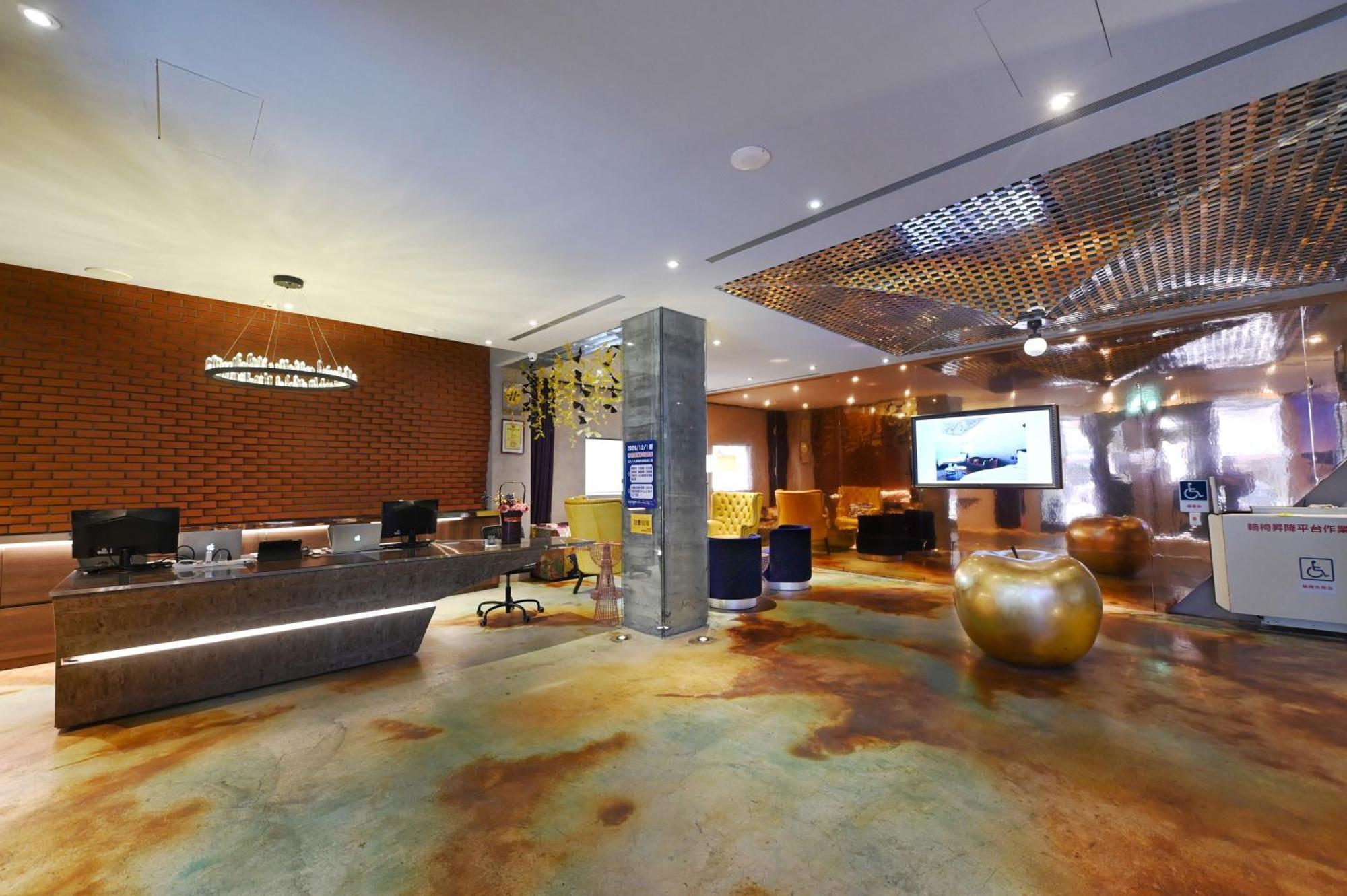 CHECK inn HIVE Luodong Exterior foto