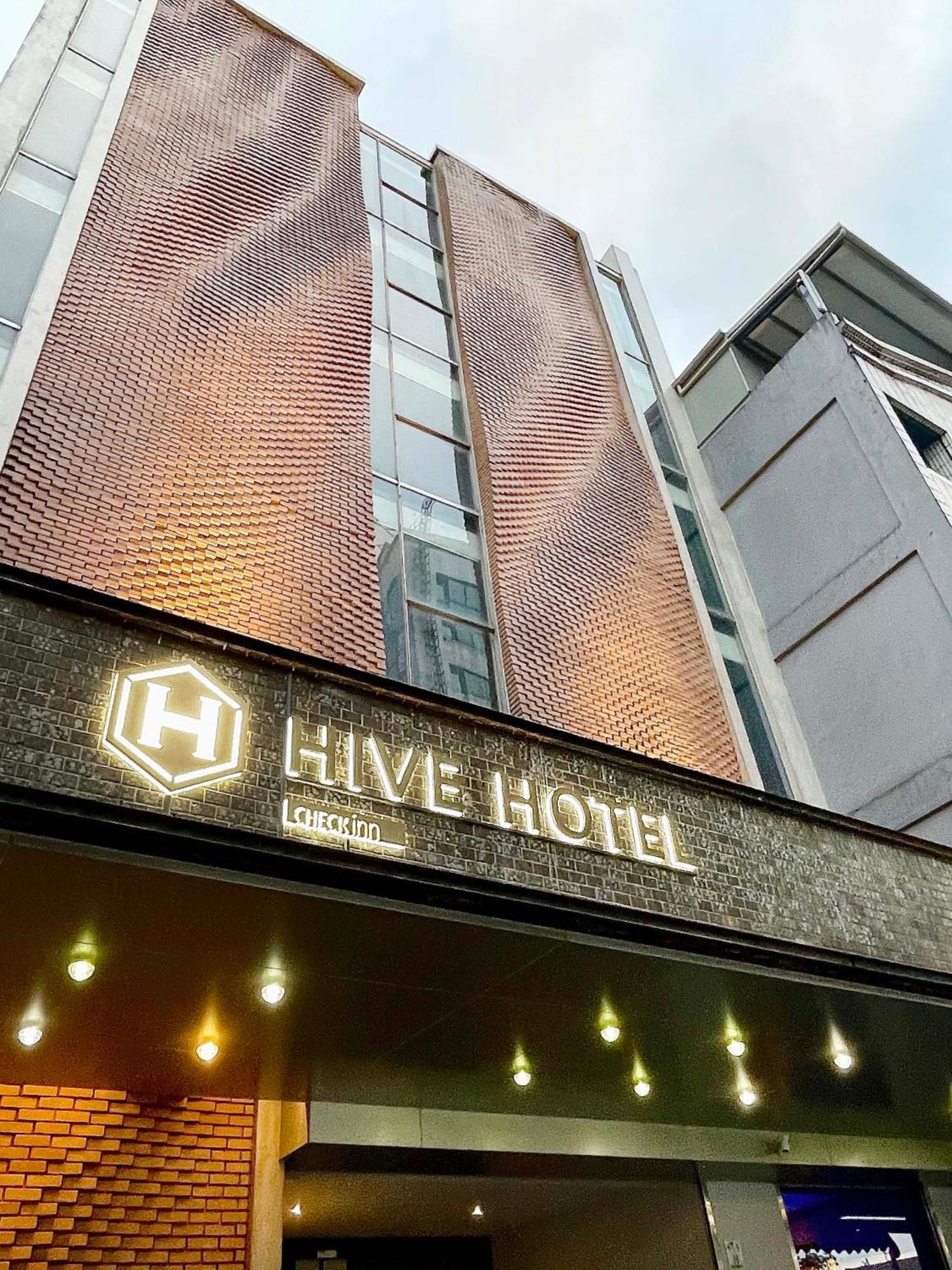 CHECK inn HIVE Luodong Exterior foto